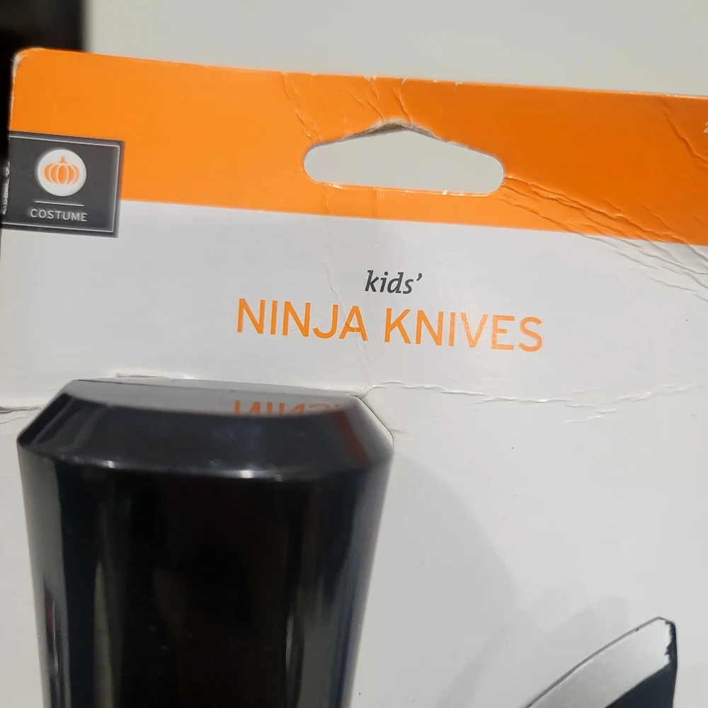 NEW TARGET Kids Ninja Fake Play Plastic Knives